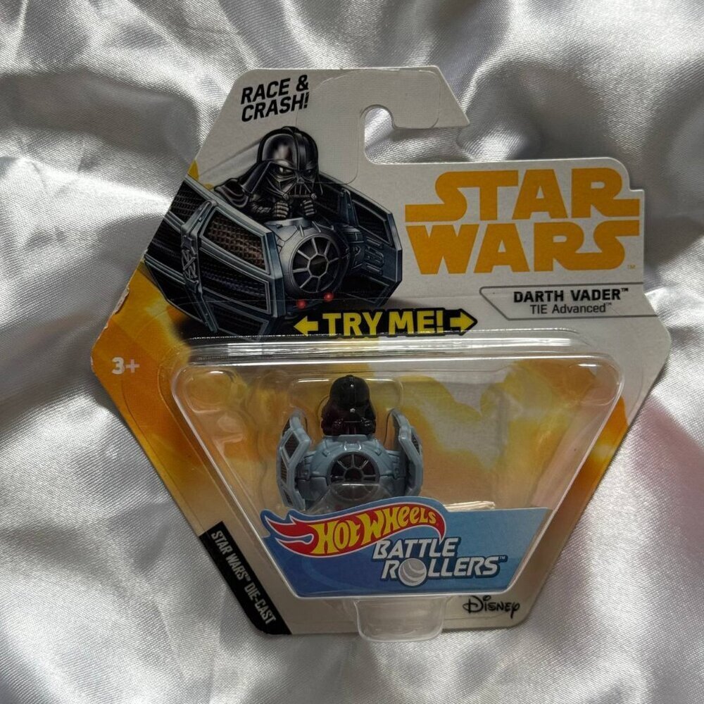 NIB!  MATTEL Hot Wheels Star Wars Battle Rollers MINI Toy – Darth Vader